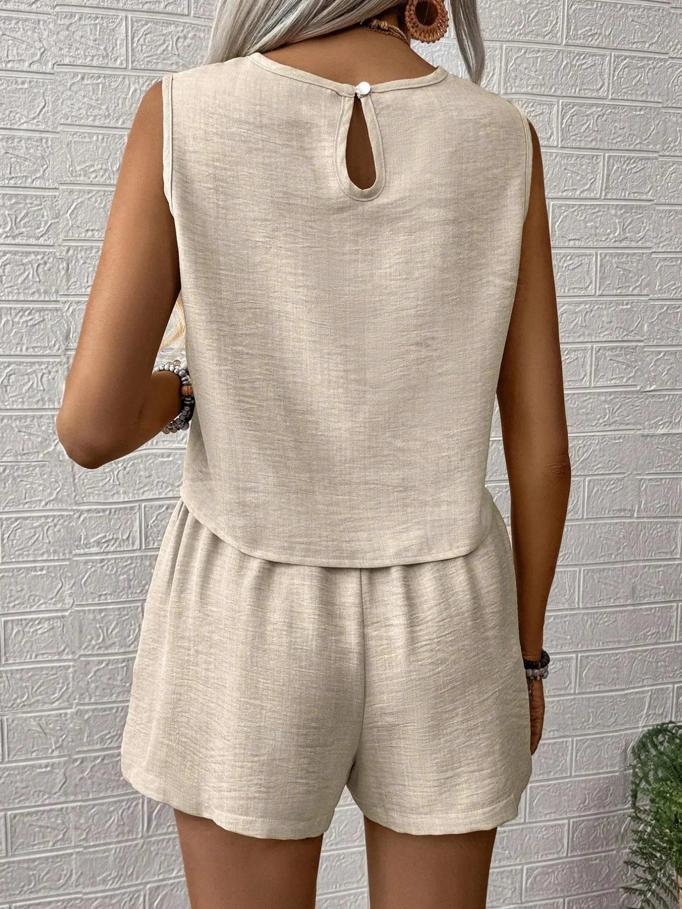 Women'S Solid Color Crew Neck Crop Tank & Shorts Two-Piece Set, Basic Casual Style Short Sleeve Top & Shorts, Summer Clothes for Ladies Outdoor, Matching Clothing Set Women